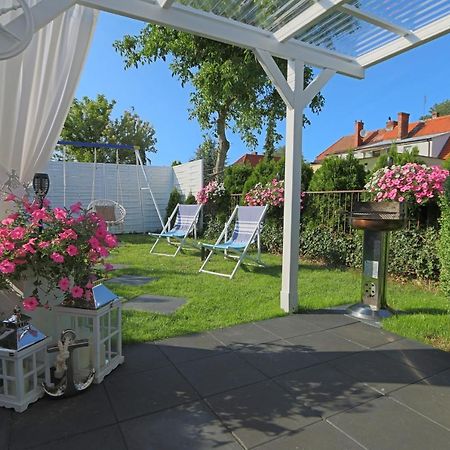 Sunset Apartments - Domek Z Ogrodem Grilem I Parkingiem! Swinoujscie Kültér fotó
