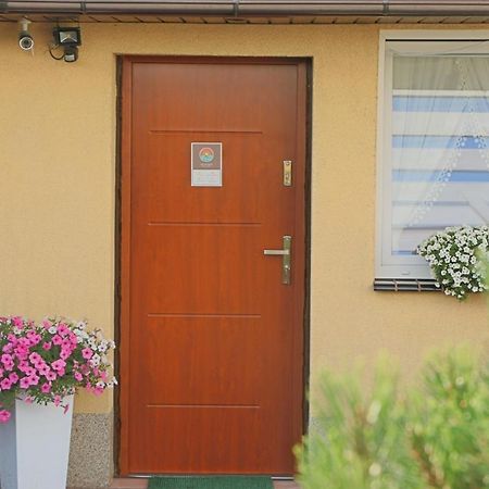 Sunset Apartments - Domek Z Ogrodem Grilem I Parkingiem! Swinoujscie Kültér fotó