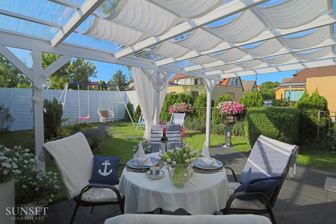 Sunset Apartments - Domek Z Ogrodem Grilem I Parkingiem! Swinoujscie Kültér fotó