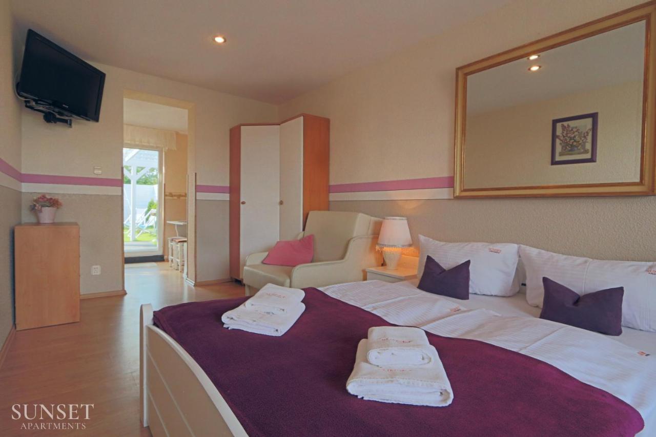 Sunset Apartments - Domek Z Ogrodem Grilem I Parkingiem! Swinoujscie Kültér fotó